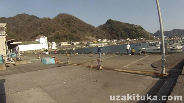 静浦漁港の釣り場 釣り人立入禁止 静岡県3月 釣りと車中泊旅行